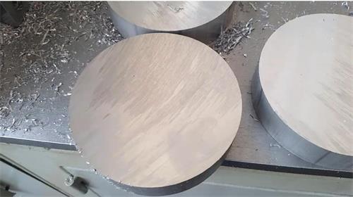 鋁合金下料機(jī)有毛刺怎么辦，有什么解決辦法【鄧氏機(jī)】